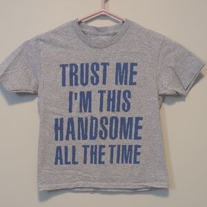 JEM Boy's Gray T-Shirt with Blue Text Size 5